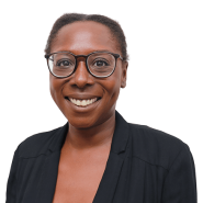 Selena Laye - Q226 (WEB)